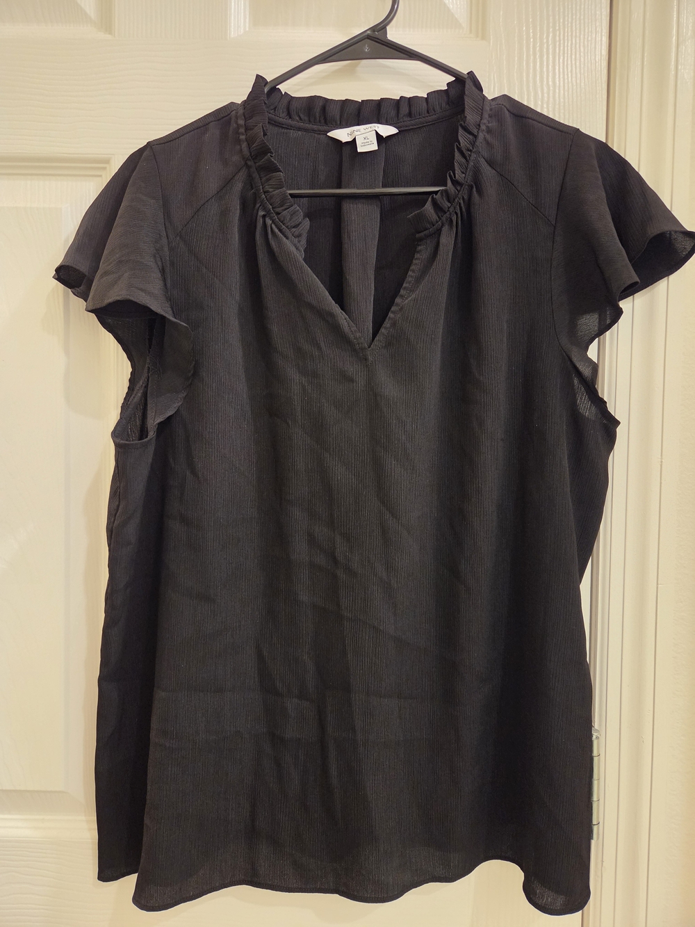 Nine West Black Ruffle V-Neck Cap Sleeve Blouse Size XL